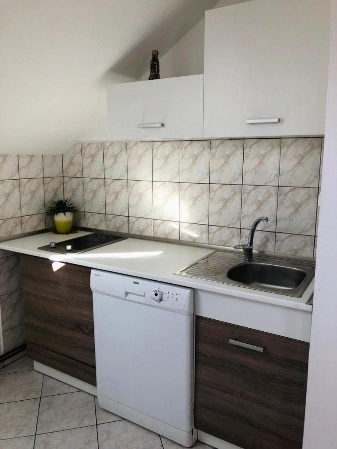 Guest House Family Dukic غاكوفيتسا المظهر الخارجي الصورة