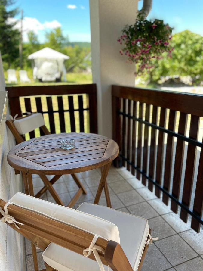 Guest House Family Dukic غاكوفيتسا المظهر الخارجي الصورة